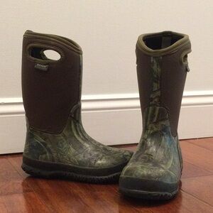 BOGS Classic Mossy Oak Waterproof Boots